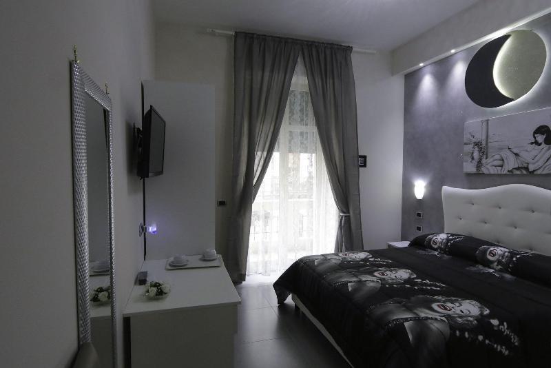 Donn'Anna Suite Neapel Exteriör bild