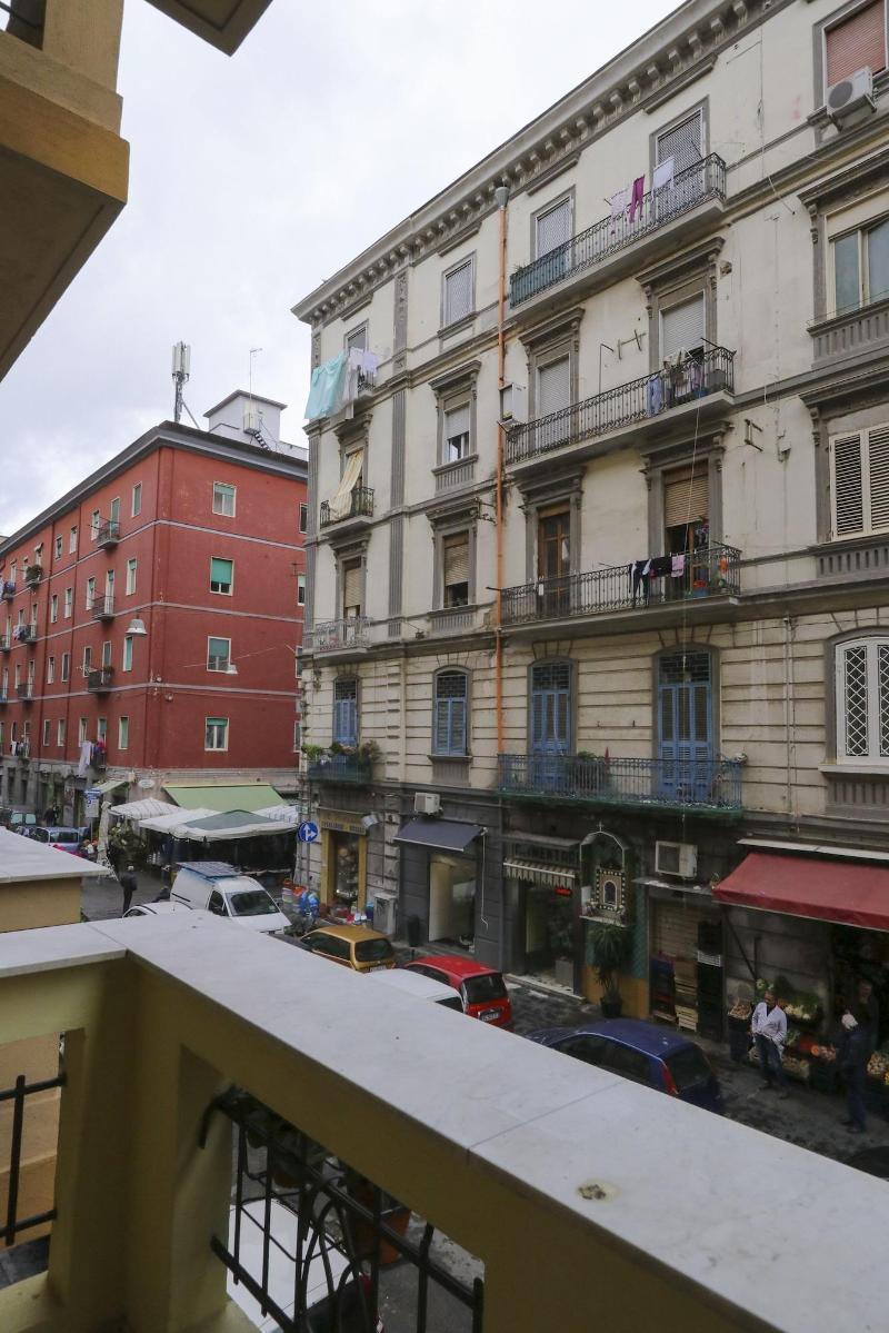 Donn'Anna Suite Neapel Exteriör bild